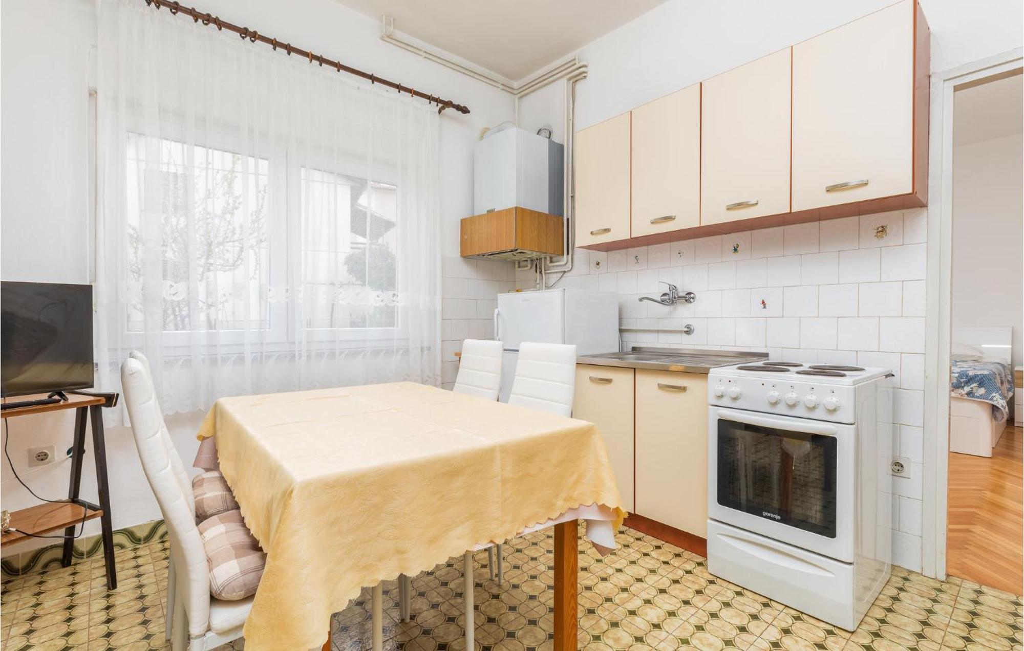Lovely Apartment In Fazana With Kitchen Exterior photo